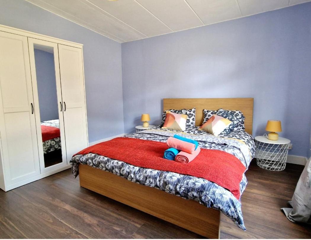 Three Bridges Waterfront Villa North Queensferry Room photo